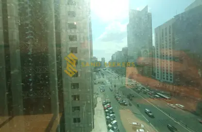 Apartment - 3 Bedrooms - 4 Bathrooms for rent in Baynuna Tower 2 - Corniche Road - Abu Dhabi