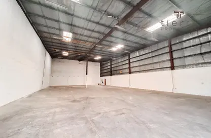 Warehouse - Studio - 1 Bathroom for rent in Ras Al Khor Industrial - Ras Al Khor - Dubai