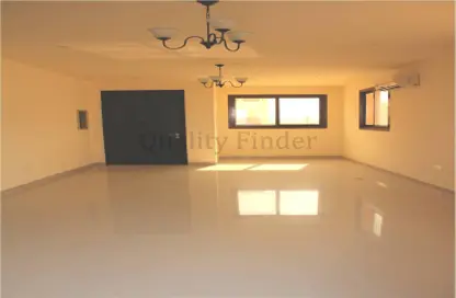 Villa - 2 Bedrooms - 3 Bathrooms for sale in Zone 7 - Hydra Village - Abu Dhabi