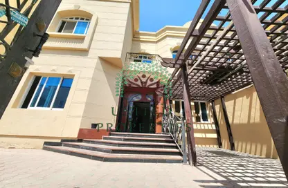 Villa - 4 Bedrooms - 5 Bathrooms for rent in Sharqan - Al Heerah - Sharjah