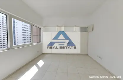 Apartment - 2 Bedrooms - 2 Bathrooms for rent in Khalidiya Towers - Al Khalidiya - Abu Dhabi