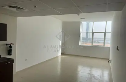 Apartment - 1 Bathroom for rent in Union Tower - Al Seer - Ras Al Khaimah