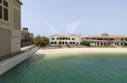 Apartment - 1 Bathroom for rent in Palm Views East - Palm Views - Palm Jumeirah - Dubai