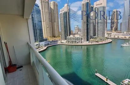 Apartment - 1 Bedroom - 2 Bathrooms for rent in Marina View Tower B - Marina View - Dubai Marina - Dubai