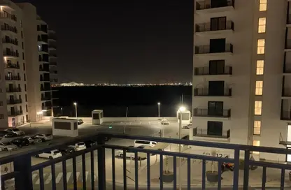 Apartment - 1 Bedroom - 1 Bathroom for rent in Waters Edge - Yas Island - Abu Dhabi