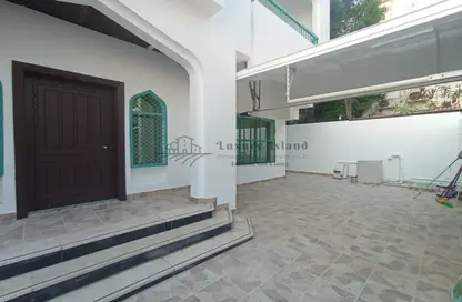 Villa - 6 Bedrooms - 7 Bathrooms for rent in Airport Road - Abu Dhabi