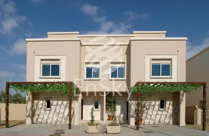 Townhouse - 5 Bedrooms - 6 Bathrooms for rent in Arabian Style - Al Reef Villas - Al Reef - Abu Dhabi