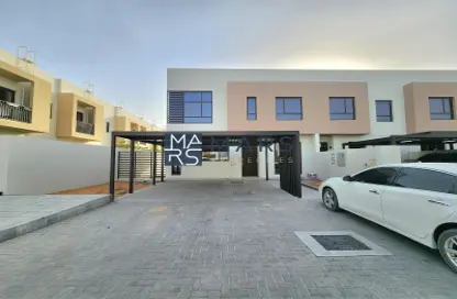 Townhouse - 4 Bedrooms - 5 Bathrooms for rent in Nasma Residence - Al Tai - Sharjah