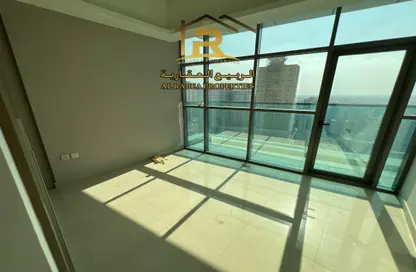 Apartment - 3 Bedrooms - 4 Bathrooms for sale in Gulfa Towers - Al Rashidiya 1 - Al Rashidiya - Ajman