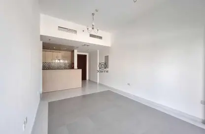 Apartment - 1 Bedroom - 2 Bathrooms for rent in Sandhurst House - Jumeirah Village Circle - Dubai