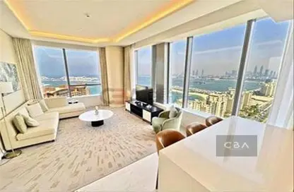 Apartment - 1 Bedroom - 2 Bathrooms for sale in The Palm Tower - Palm Jumeirah - Dubai