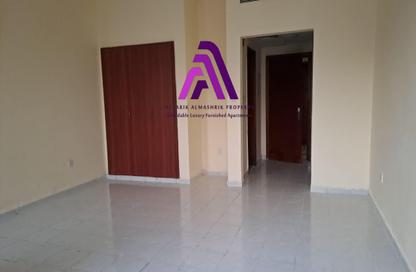 Apartment - Studio - 1 Bathroom for rent in Y24 - England Cluster - International City - Dubai