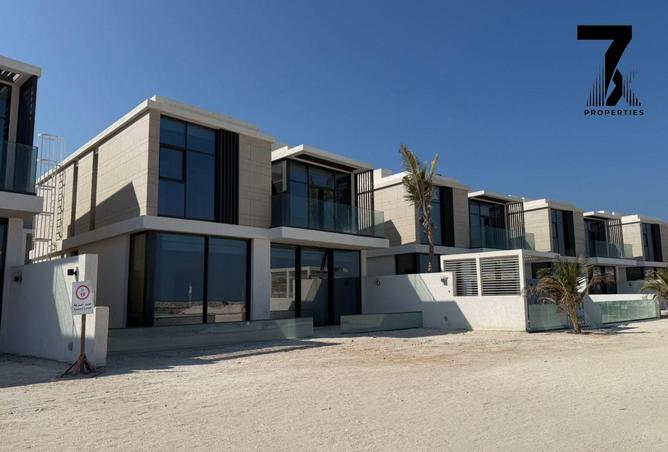 Villa - 4 Bedrooms - 6 Bathrooms for sale in Danah Bay - Al Marjan Island - Ras Al Khaimah