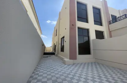 Villa - 3 Bedrooms - 5 Bathrooms for rent in Al Shamkha - Abu Dhabi