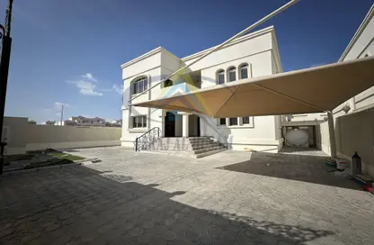 Villa - 4 Bedrooms for rent in Khalifa City A Villas - Khalifa City A - Khalifa City - Abu Dhabi