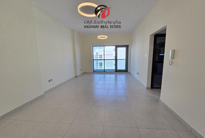 Apartment - 2 Bedrooms - 3 Bathrooms for rent in Jumeirah Garden City - Al Satwa - Dubai