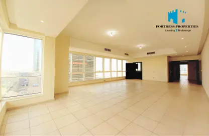 Apartment - 3 Bedrooms - 4 Bathrooms for rent in Mina Tower - Mina Road - Tourist Club Area - Abu Dhabi