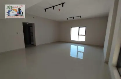 Apartment - 2 Bedrooms - 2 Bathrooms for rent in Gulfa Towers - Al Rashidiya 1 - Al Rashidiya - Ajman