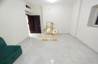 Apartment - 1 Bedroom - 2 Bathrooms for rent in Al Shafi Tower - Hamdan Street - Abu Dhabi