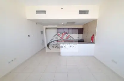 Apartment - 1 Bathroom for sale in Gulf Pearl Tower - Al Nahda - Sharjah