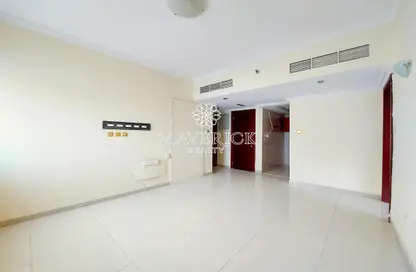 Empty Room image for: Apartment - 1 Bedroom - 1 Bathroom for rent in Al Hafeet Tower - Al Taawun Street - Al Taawun - Sharjah, Image 1