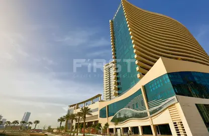 Apartment - 2 Bedrooms - 3 Bathrooms for sale in Marina Bay by DAMAC - Najmat Abu Dhabi - Al Reem Island - Abu Dhabi