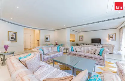 Apartment - 4 Bedrooms - 4 Bathrooms for sale in Palazzo Versace - Culture Village - Dubai