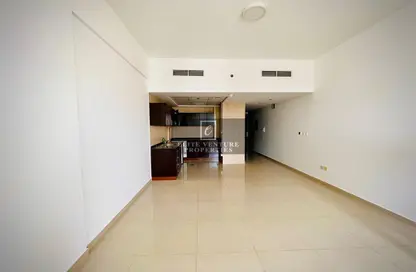 Apartment - Studio - 1 Bathroom for rent in Frankfurt Sports Tower - Dubai Sports City - Dubai