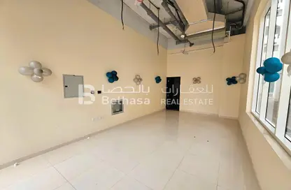 Shop - Studio - 1 Bathroom for rent in Al Nabaa Building - Al Naba'ah - Al Sharq - Sharjah