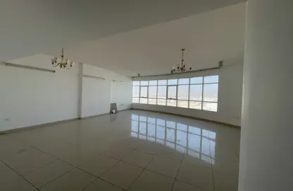 Apartment - 2 Bedrooms - 3 Bathrooms for rent in Downtown Fujairah - Fujairah