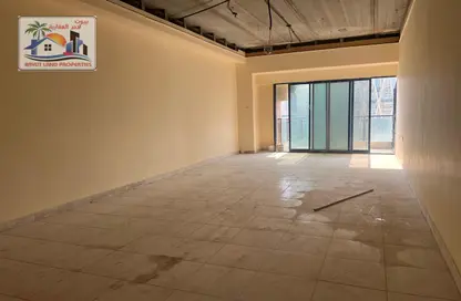 Apartment - 3 Bedrooms - 3 Bathrooms for rent in Al Mamzar - Al Mamzar - Sharjah - Sharjah