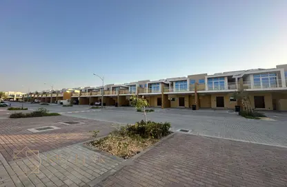 Townhouse - 3 Bedrooms - 3 Bathrooms for sale in Victoria 2 - Damac Hills 2 - Dubai