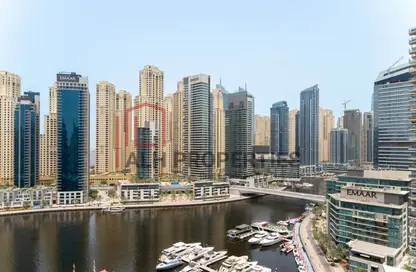 Apartment - 3 Bedrooms - 3 Bathrooms for rent in Vida Residences Dubai Marina - Dubai Marina - Dubai