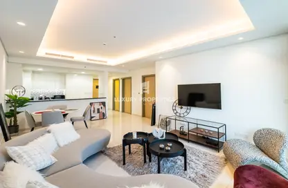 Apartment - 2 Bedrooms - 2 Bathrooms for sale in Paramount Tower Hotel  and  Residences - Business Bay - Dubai