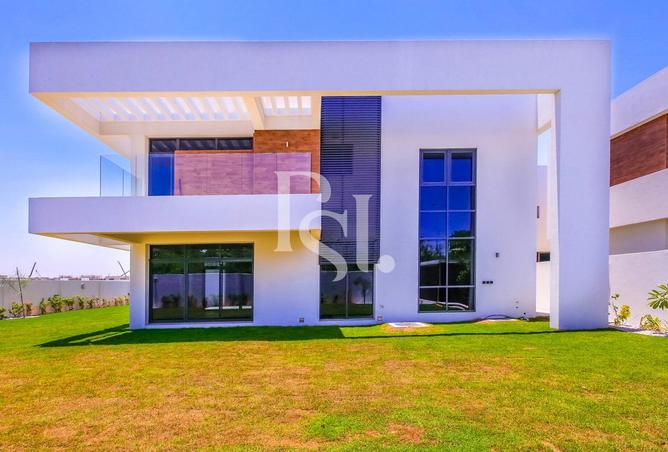 Sale in West Yas: Amazing Spacious Villa | Luxury | Family Home ...