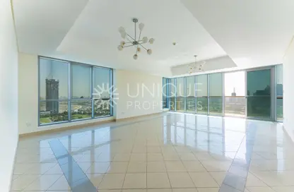 Apartment - 3 Bedrooms - 3 Bathrooms for sale in Golf Tower 2 - Golf Towers - The Views - Dubai