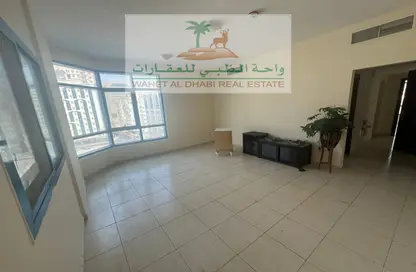 Apartment - 2 Bedrooms - 2 Bathrooms for rent in Qasimia 13 building - Al Nad - Al Qasimia - Sharjah