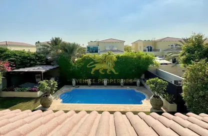 Villa - 4 Bedrooms - 5 Bathrooms for sale in Legacy - Jumeirah Park - Dubai