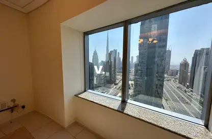 Apartment - 3 Bedrooms - 3 Bathrooms for rent in 21st Century Tower - Sheikh Zayed Road - Dubai