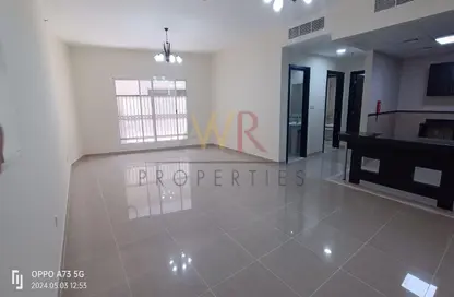 Apartment - 1 Bedroom - 2 Bathrooms for rent in Infinity Building - Sheikh Zayed Road - Dubai