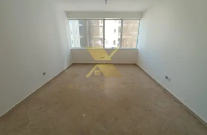 Apartment - 2 Bedrooms - 2 Bathrooms for rent in Hamdan Street - Abu Dhabi