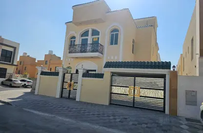 Villa - 5 Bedrooms - 7 Bathrooms for sale in Al Yasmeen 1 - Al Yasmeen - Ajman