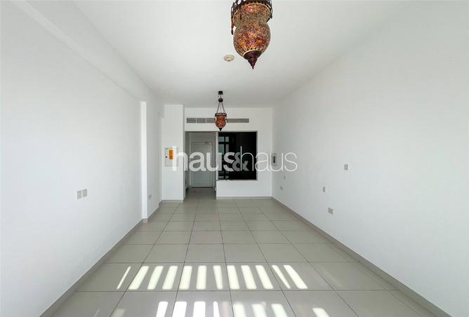 Apartment - 1 Bathroom for rent in Palm Views West - Palm Views - Palm Jumeirah - Dubai