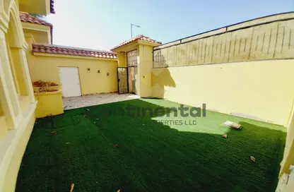 Villa - 4 Bedrooms for rent in Baniyas - Abu Dhabi