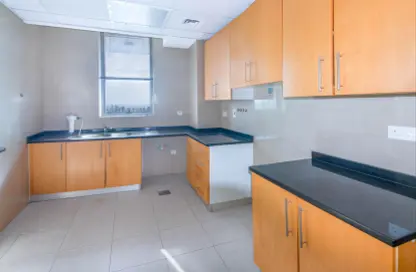 Apartment - 1 Bedroom - 2 Bathrooms for rent in Julphar Towers - Al Nakheel - Ras Al Khaimah