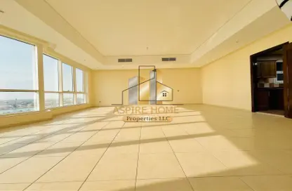 Apartment - 3 Bedrooms - 4 Bathrooms for rent in Mina Road - Tourist Club Area - Abu Dhabi