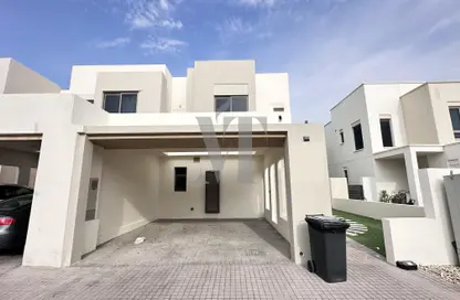 Townhouse - 4 Bedrooms - 5 Bathrooms for rent in Hayat Townhouses - Town Square - Dubai