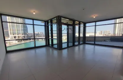 Apartment - 3 Bedrooms - 4 Bathrooms for rent in Canal Residence - Al Reem Island - Abu Dhabi