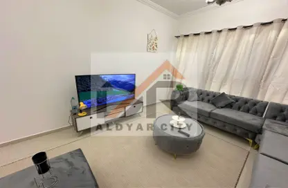 Apartment - 2 Bedrooms - 3 Bathrooms for rent in Corniche Tower - Ajman Corniche Road - Ajman