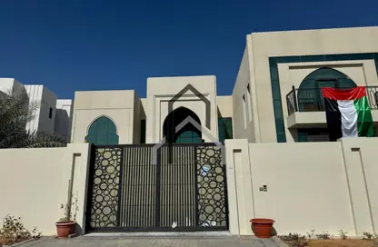 Villa - 5 Bedrooms - 6 Bathrooms for rent in Madinat Al Riyad - Abu Dhabi